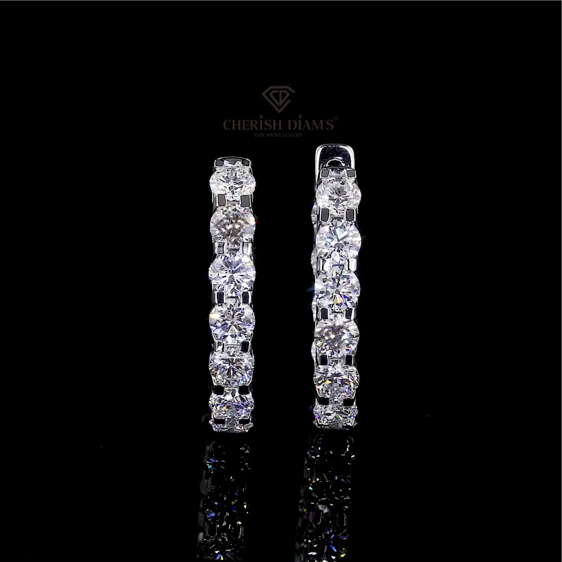 Round Brilliant Diamond Hoop Earrings feature_image 1788929452_diamond-hoop-earrings.webp.webp