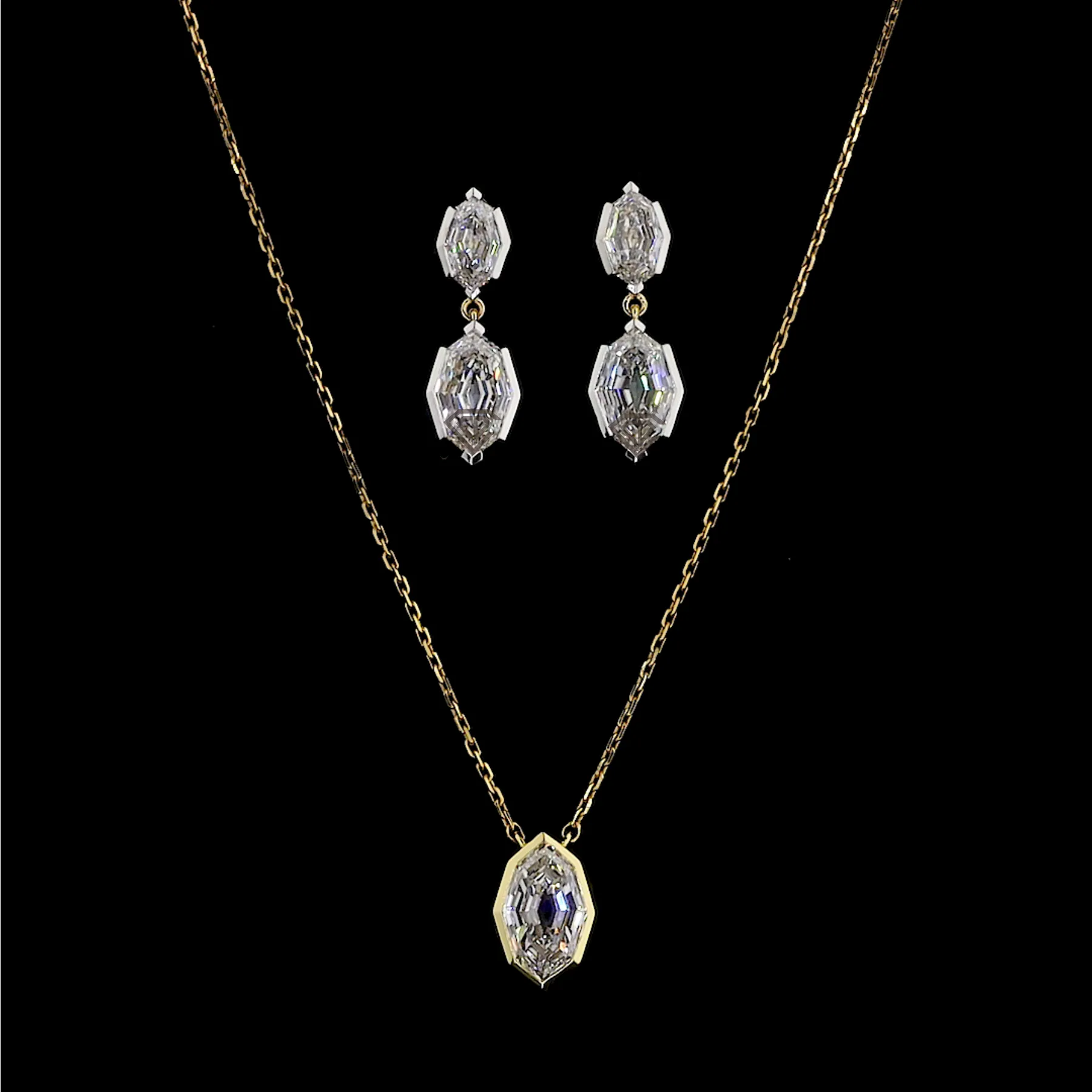 Moval Cut Lab-Grown Diamond Pendant & Earring Set feature_image 1788936892_gold-bezel-crystal-pendant.webp.webp