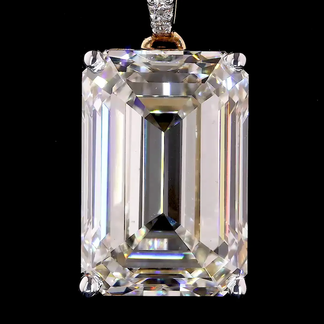 Emerald Cut Diamond Solitaire Pendant feature_image 1788870500_vlcsnap-2026-08-20-15h11m21s218.webp