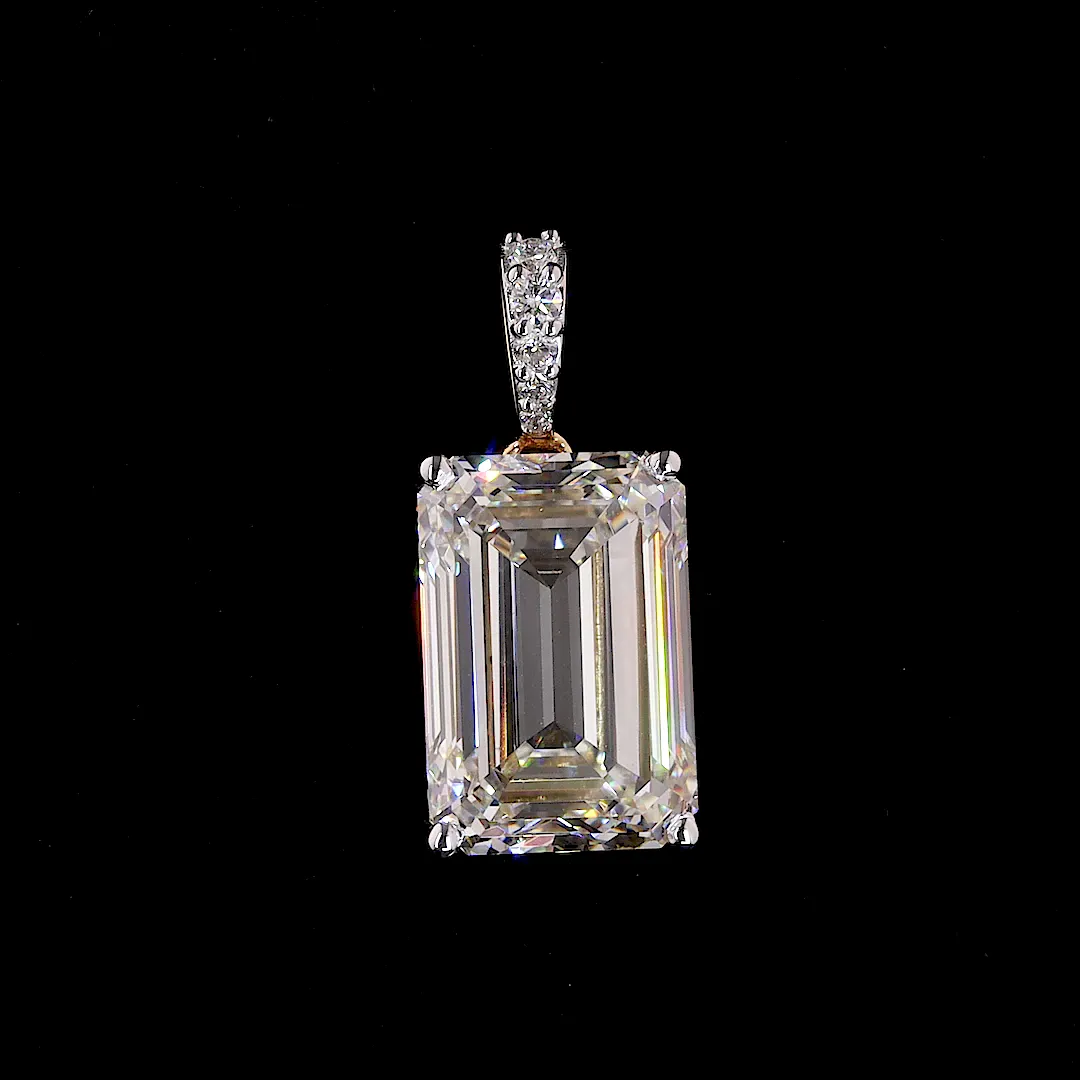 Emerald Cut Diamond Solitaire Pendant feature_image 1788870501_vlcsnap-2026-08-20-15h11m08s970.webp